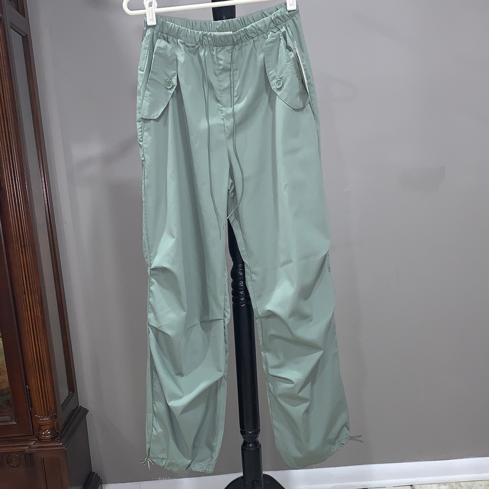 No Comment Ny•LA Olive Green Parachute Jogger Pants Size Small
